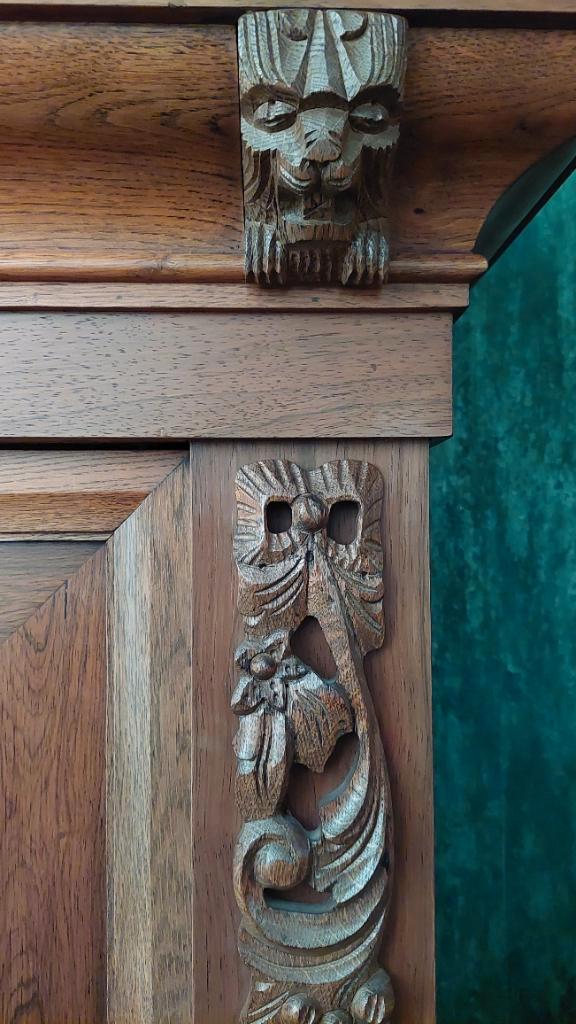 Authentieke Groenlose Kast – Massief eiken & unieke zuilenn, Huis en Inrichting, Kasten | Ladekasten, Zo goed als nieuw, 150 tot 200 cm