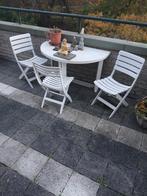 Witte Tuinset met Tafel en kuststof Stoelen, Tuin en Terras, Tuinsets en Loungesets, Kunststof, Gebruikt, 3 zitplaatsen, Ophalen of Verzenden