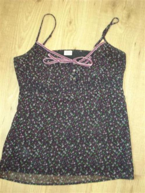 Esprit bloementopje. Maat 38., Kleding | Dames, Tops, Zo goed als nieuw, Maat 38/40 (M), Overige kleuren, Zonder mouw, Ophalen of Verzenden