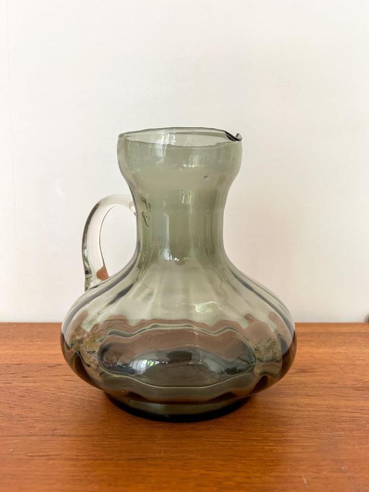 Vintage mid century waterkan rookglas, Huis en Inrichting, Keuken | Servies, Gebruikt, Glas of Glazen, Overige stijlen, Glas, Ophalen of Verzenden