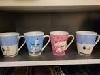 Snoopy servies 5 mokken, Huis en Inrichting, Keuken | Servies, Gebruikt, Ophalen of Verzenden, Overige stijlen, Kop(pen) en/of Schotel(s)