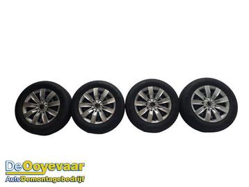Velgen set + banden van een Volkswagen Tiguan (Tiguan 16-) beschikbaar voor biedingen