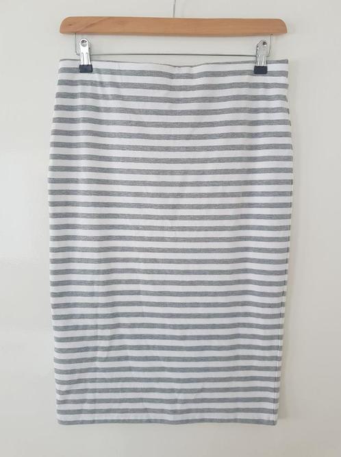 Superdry rok grijs/wit streepje 42, Kleding | Dames, Rokken, Zo goed als nieuw, Verzenden