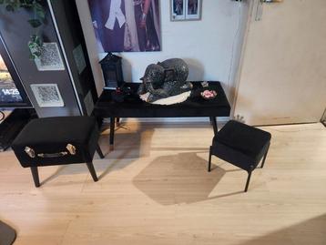 Decoratieve meubel set.