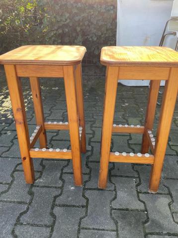 Houten Barkruk beschikbaar voor biedingen