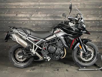 Triumph TIGER 900 GT PRO SAPPHIRE BLACK DE (bj 2025) beschikbaar voor biedingen
