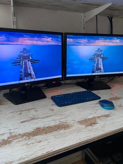 Flatron monitoren, Computers en Software, Monitoren, Gebruikt, 60 Hz of minder, DVI, LED, Ophalen