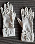 Trouwhandschoenen, Ophalen of Verzenden, Zo goed als nieuw, Wit, Accessoires