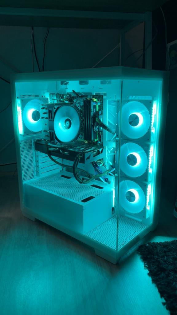 Gaming Setup – PC + 250Hz MSI Curved Monitor + Accessoires, Computers en Software, Desktop Pc's, Zo goed als nieuw, 3 tot 4 Ghz