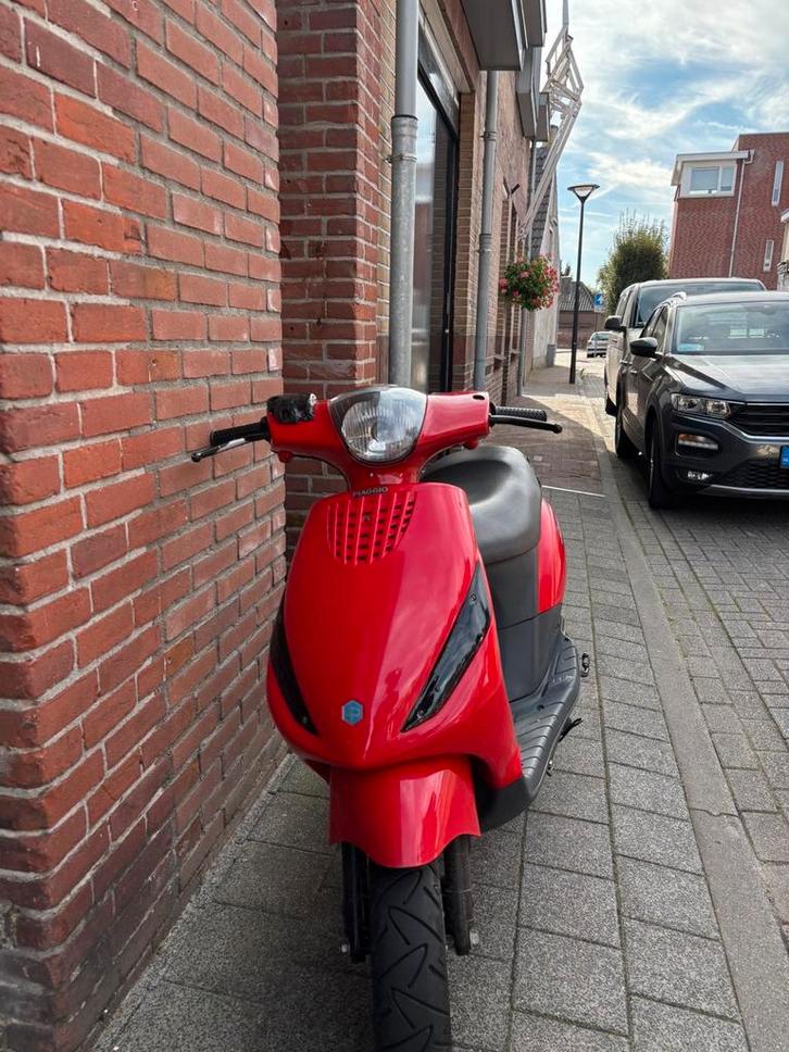 ZIP 2T | 50cc | 2003 | CARBON |, Fietsen en Brommers, Scooters | Piaggio, Nieuw, Zip, Maximaal 45 km/u, Benzine, Ophalen