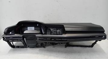 Dashboard Volkswagen Golf beschikbaar voor biedingen