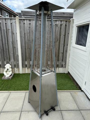 Piramide kachel terrasheater kachel warmte gas metaal groot beschikbaar voor biedingen