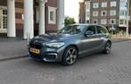 BMW 1-Serie 118i 136pk Automaat 2015 Grijs, Auto's, 65 €/maand, Leder, 650 kg, Particulier