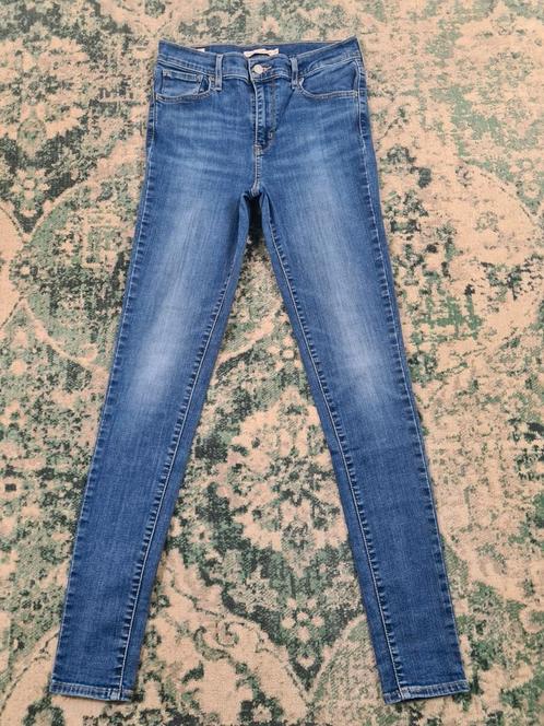 720 Levi's high rise super skinny W28 L32 WMN Tulsi2832, Kleding | Dames, Spijkerbroeken en Jeans, Zo goed als nieuw, W28 - W29 (confectie 36)