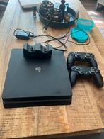 Playstation 4, Spelcomputers en Games, Spelcomputers | Sony PlayStation 4, Ophalen of Verzenden, Zo goed als nieuw, Met 2 controllers