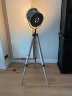 Mooie industriële/ vintage vloerlamp, Huis en Inrichting, Lampen | Vloerlampen, 100 tot 150 cm, Zo goed als nieuw, Hout, Industrieel vintage