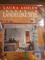 Laura Ashley Wonen in Landelijke Stijl - Inspiratieboek, Boeken, Ophalen of Verzenden