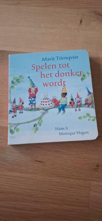 Kinderboek: Spelen tot het donker wordt beschikbaar voor biedingen