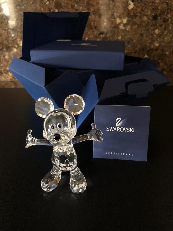 NIEUWSTAAT SWAROVSKI MICKEY MOUSE DISNEY, Verzamelen, Swarovski, Zo goed als nieuw, Figuurtje, Ophalen of Verzenden