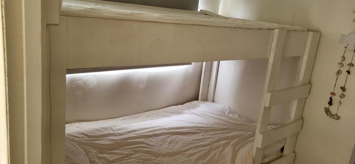 stapelbed kind met matrassen, Kinderen en Baby's, Kinderkamer | Stapelbedden en Hoogslapers, Zo goed als nieuw, Stapelbed, Ophalen
