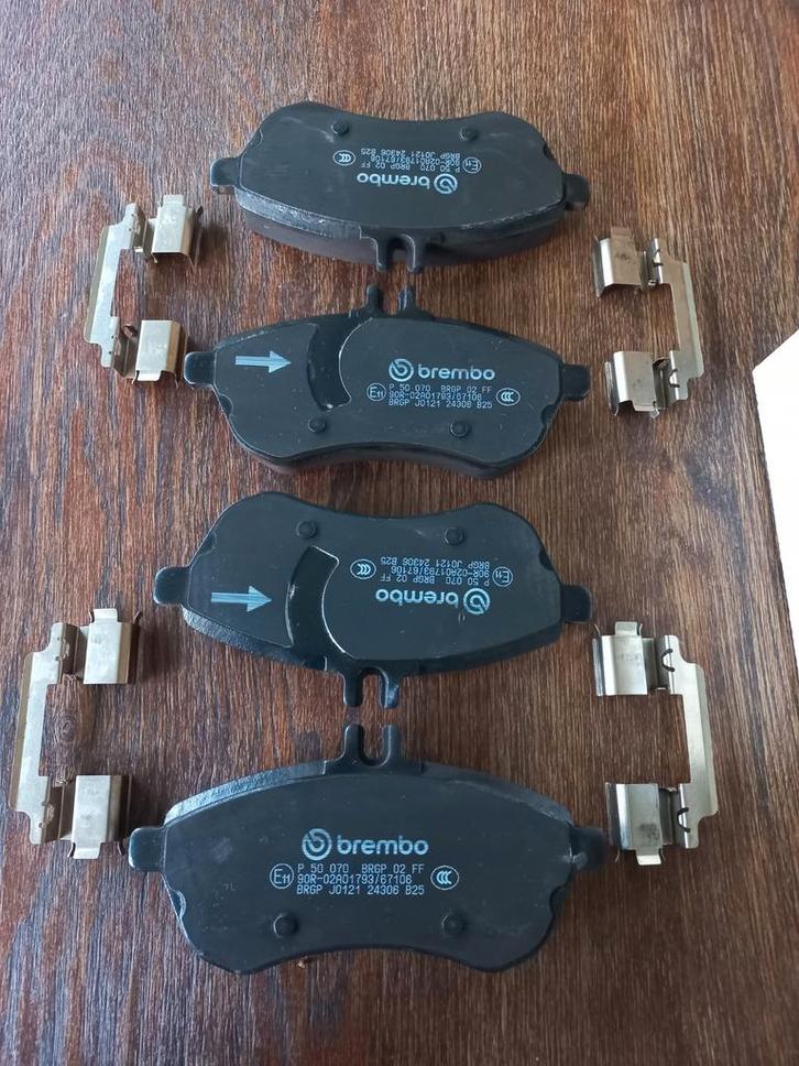 Brembo remblokken C klasse Mercedes zgan 100 km gebruikt, Auto-onderdelen, Remmen en Aandrijving, Ophalen