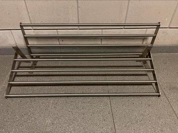 2 stuks RVS aflegrekken beschikbaar voor biedingen