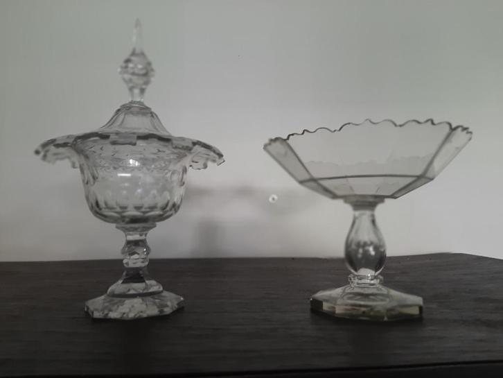 2 verschillende antieke kristallen fruitschalen 1800-1900, Antiek en Kunst, Antiek | Schalen, Ophalen of Verzenden