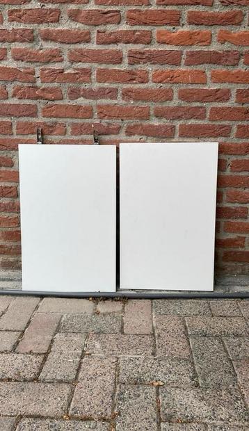 2 Ikea Besta deurtjes beschikbaar voor biedingen