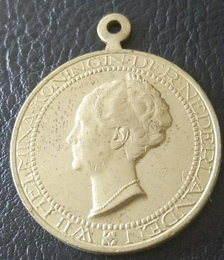 penning draagpenning Koningin Wilhelmina (lot 7), Postzegels en Munten, Penningen en Medailles, Overige materialen, Nederland
