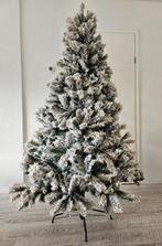 Kerstboom met sneeuw, Ophalen of Verzenden, Zo goed als nieuw