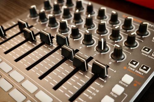 Novation Launch Control XL – Great Condition – Lightly Used, Muziek en Instrumenten, Midi-apparatuur, Zo goed als nieuw, Ophalen
