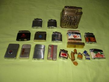 Aantal oude benzine aanstekers beschikbaar voor biedingen