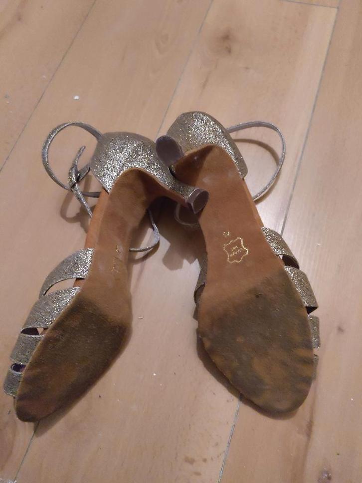 Anna Kern dansschoenen, goud glitter, Mt 7,5, Sport en Fitness, Dansen, Zo goed als nieuw, Schoenen, Ophalen of Verzenden