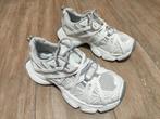 Nieuwe Stijlvolle sneakers – maat 43 (valt als 42), Wit, Nieuw, Ophalen of Verzenden, Sneakers of Gympen