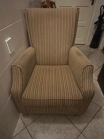 Stoel beschikbaar voor biedingen