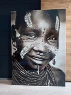 Schilderij poster zwart wit Afrikaanse vrouw 100 bx140 cm h, Huis en Inrichting, Ophalen, Gebruikt, Schilderij, 100 tot 125 cm