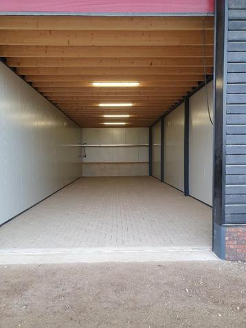 Te huur opslagruimte circa 450 m2  beschikbaar voor biedingen