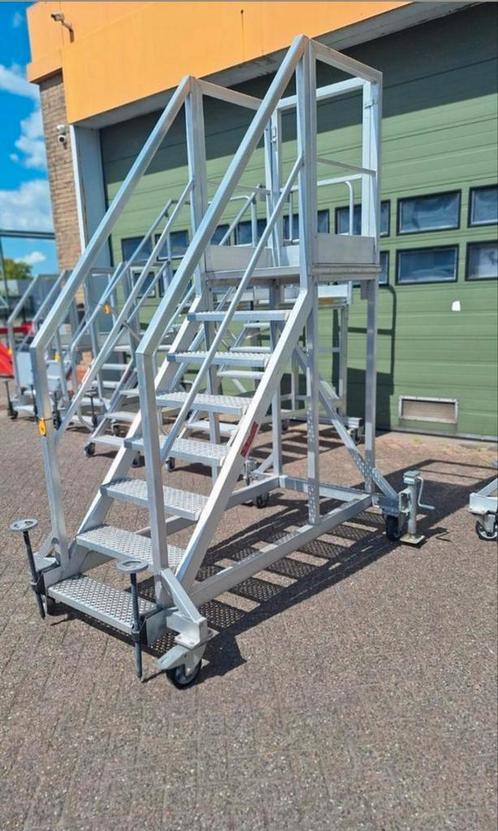Bordestrap vliegtuigtrap vliegtuig trap, Doe-het-zelf en Verbouw, Ladders en Trappen, Zo goed als nieuw, Ophalen of Verzenden