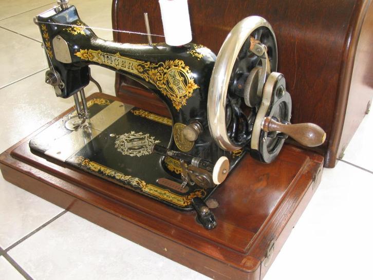 Singer naaimachine antiek, Antiek en Kunst, Antiek | Naaimachines, Ophalen of Verzenden