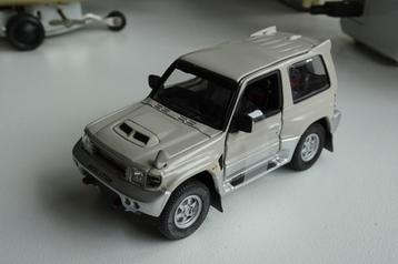 Mitsubichi Pajero Evolution - 1:43 beschikbaar voor biedingen
