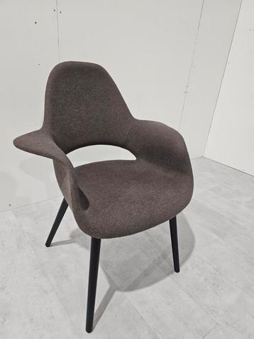 Vitra  beschikbaar voor biedingen