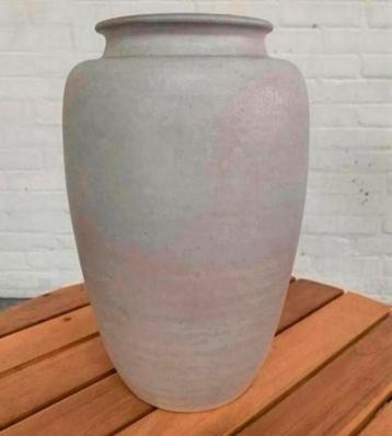 Vaas van Klaas Mobach 825 mad grijs witte vaas 27 cm hoog. beschikbaar voor biedingen