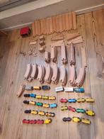 Grote partij houten treinen incl o.a. elektrische locomotief, Ophalen of Verzenden