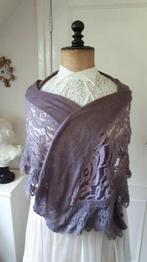 Twee romantische paarse sjaals, Ophalen of Verzenden, Zo goed als nieuw, Maat 46/48 (XL) of groter, Sjaal