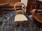 Biedermeier oorstoel, bekleding wit-grijs gestreept., Ophalen