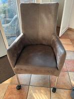 4 taupe eetkamerstoelen op wieltjes, Huis en Inrichting, Stoelen, Ophalen of Verzenden, Zo goed als nieuw, Vier