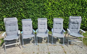 5 campingstoelen met kussens beschikbaar voor biedingen