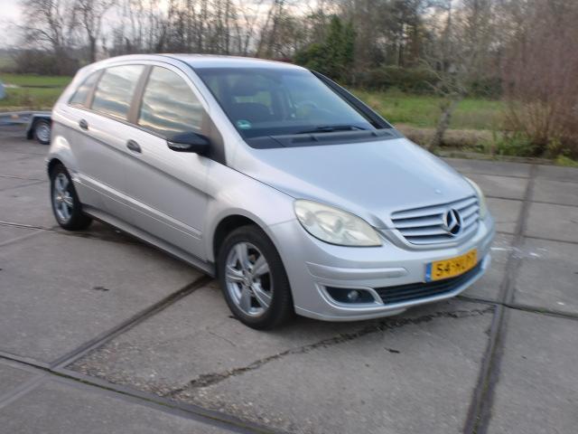 Mercedes B-Klasse 1.7 B170 5DRS AIRCO L.M.V.PARKSENSOREN NAP, Auto's, Mercedes-Benz, Bedrijf, Te koop, B-Klasse, ABS, Airbags