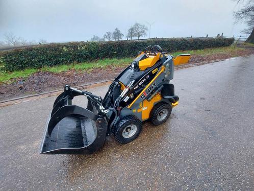 Tekoop super nette Giant SK201D, Zakelijke goederen, Machines en Bouw | Tuin, Park en Bosbouw, Ophalen of Verzenden