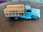 Studebaker Nestle camion Dinky toys 1/43 made in France, Ophalen of Verzenden, Gebruikt, Auto, Dinky Toys